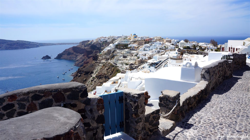 Hiking to Oia