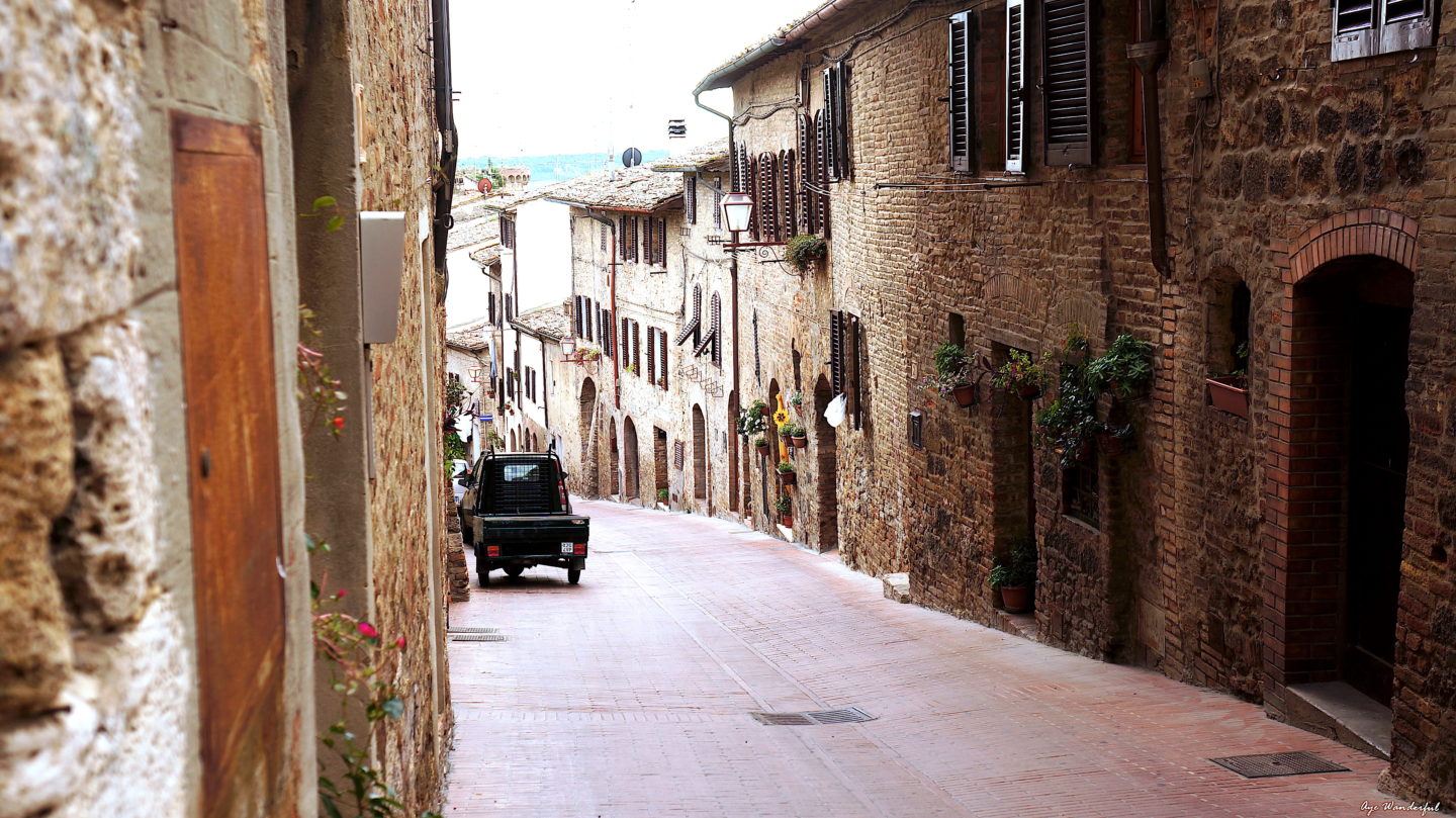 A day in San Gimignano | What to do in San Gimignano | Tuscany | Italy | Day trip from Siena | Day trip from Florence | Read more on www.ayewanderful.com