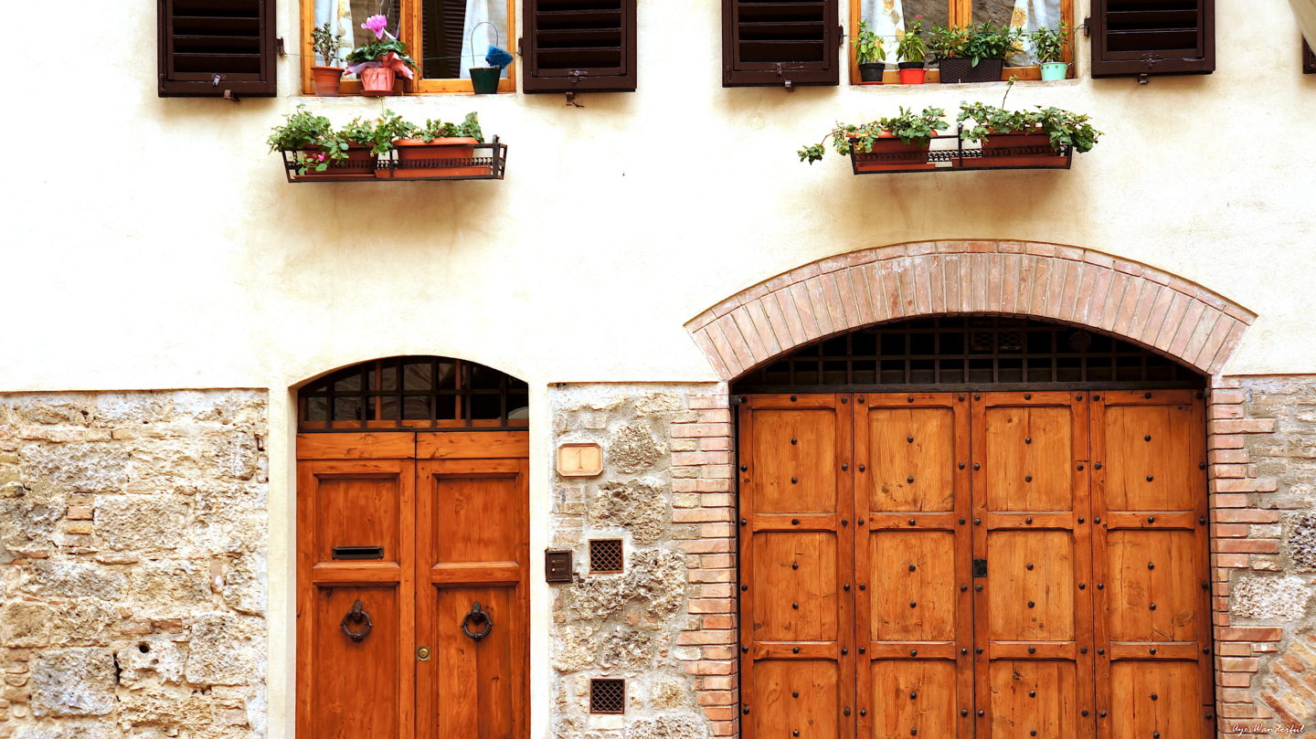 Exploring the Tuscan Town of San Gimignano, Italy