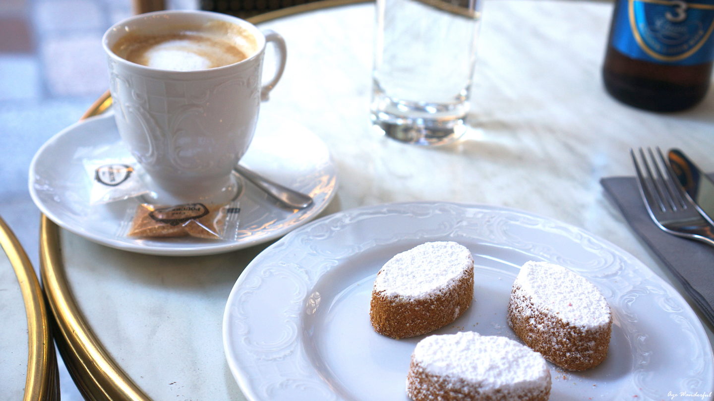 Cafe Pouchkine | Best Cafes in Paris | Best Patisseries in Paris | www.ayewanderful.com