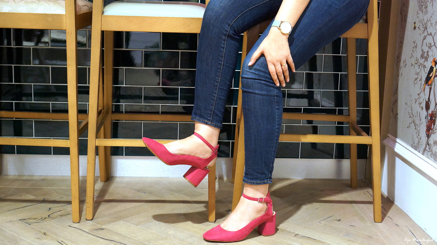 Looks & Locations – Pink Heels at Saucer & Spritz Cafe