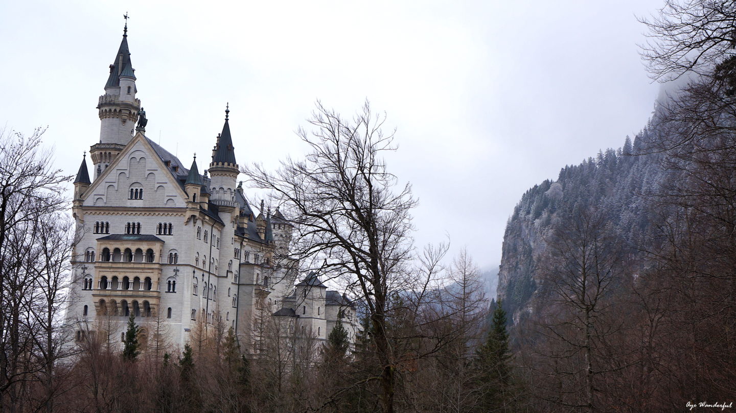 Neuschwanstein Castle | Germany | Day trip from Munich | Public Transport | Step by Step Guide | Read more on www.ayewanderful.com