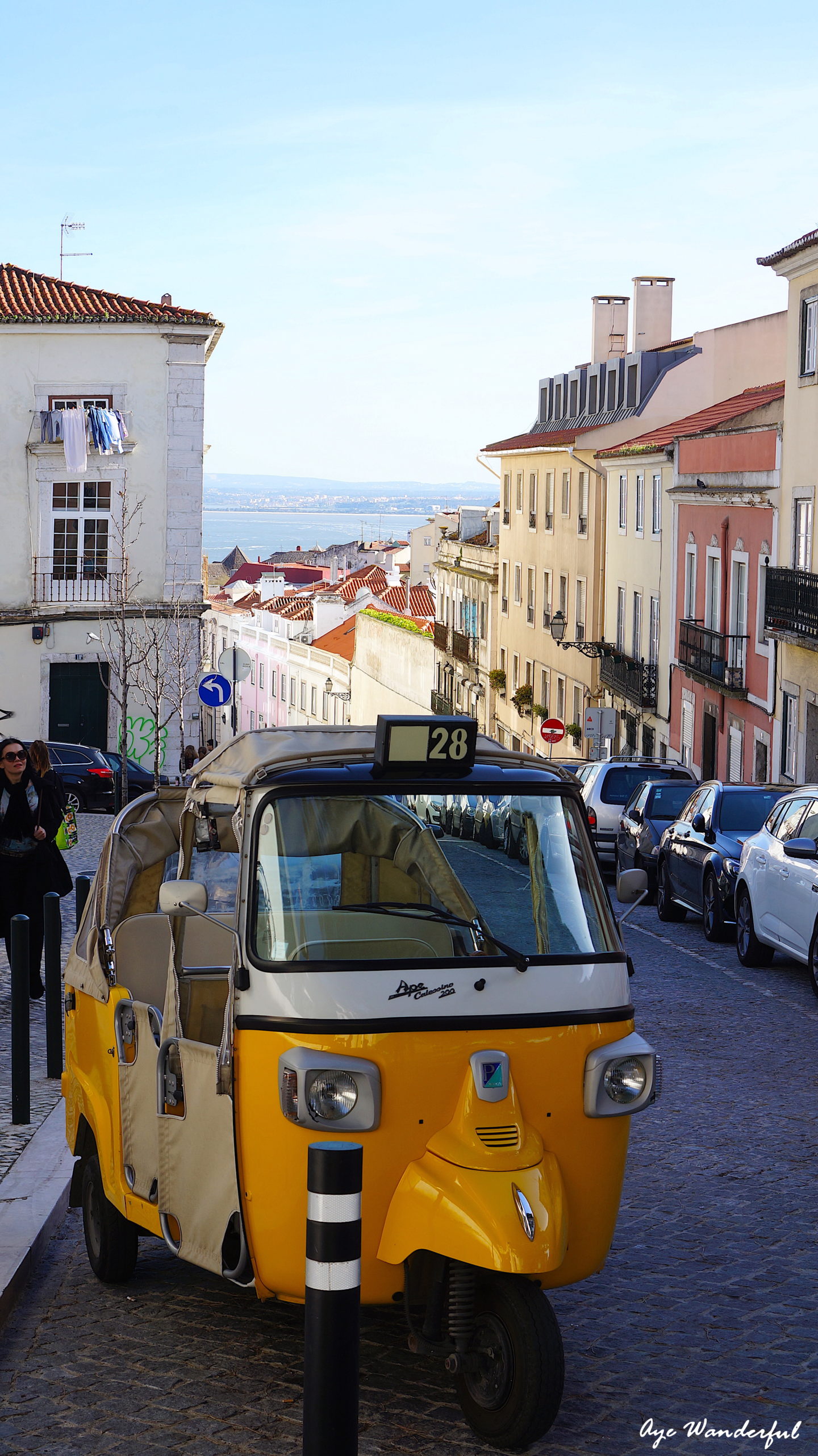 Yellow 28 Tuktuk | 8 hours in Lisbon