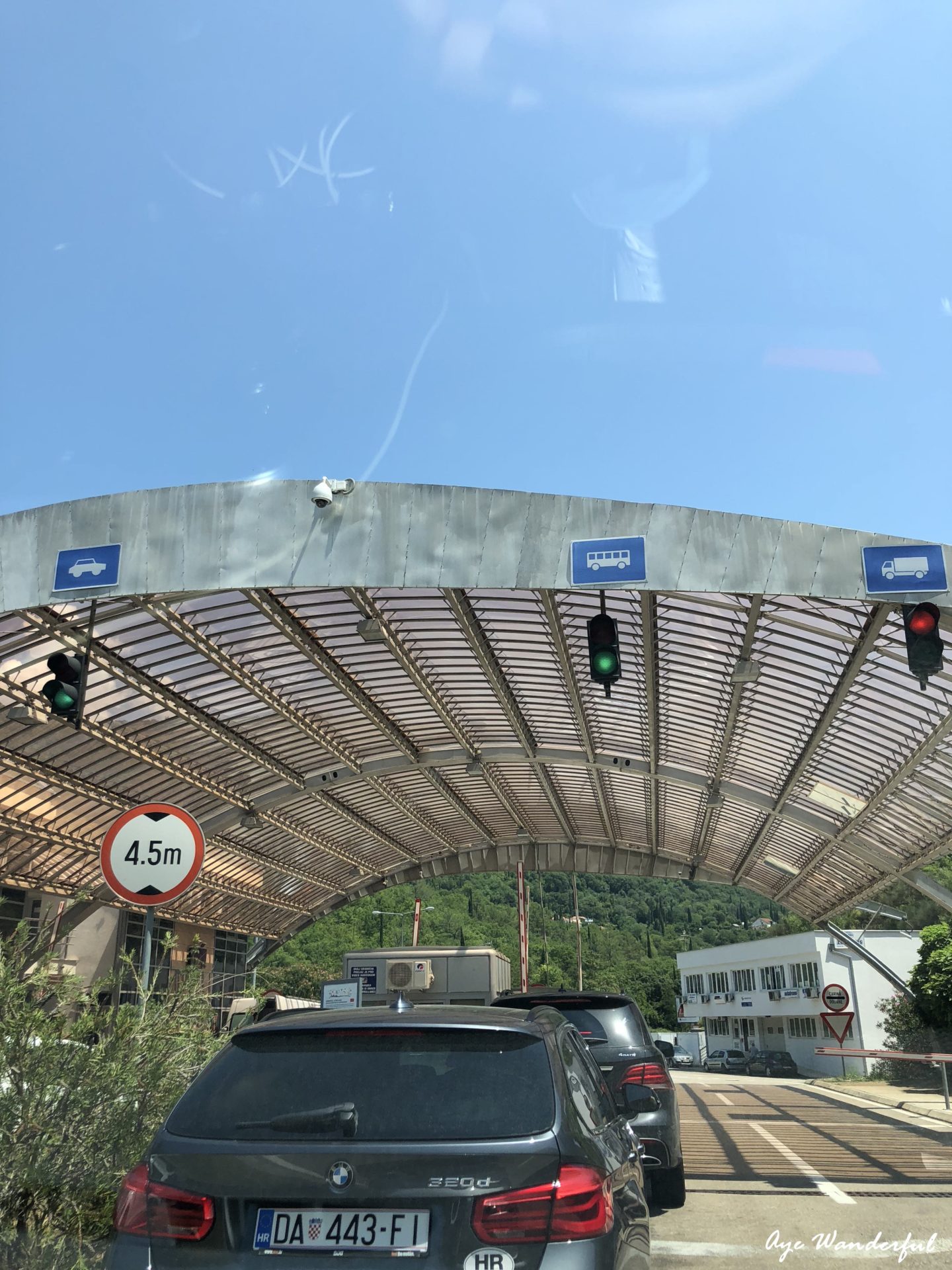 Crossing the border between Croatia and Montenegro | Montenegro Road Trip Itinerary