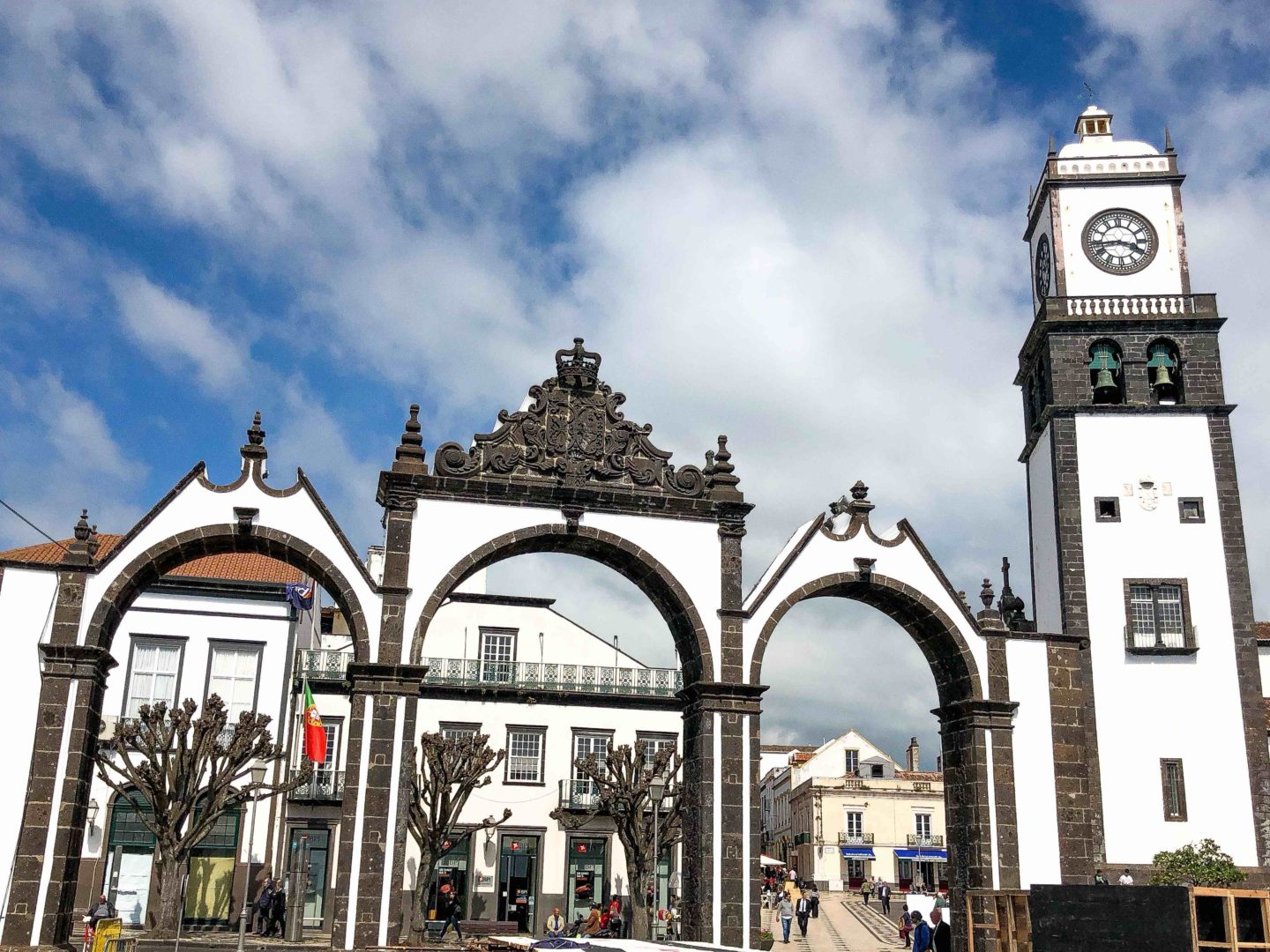 Ponta Delgada Travel Guide Portas de cidade City Gates