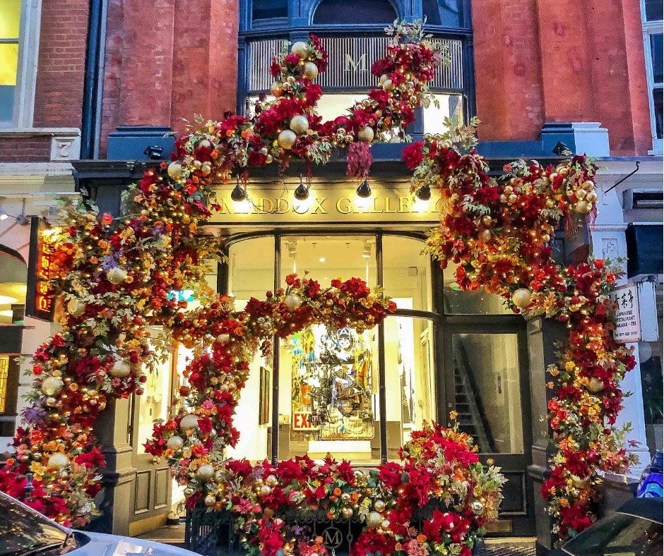 A Photo Guide to the Best Christmas Decorations in London - Aye Wanderful